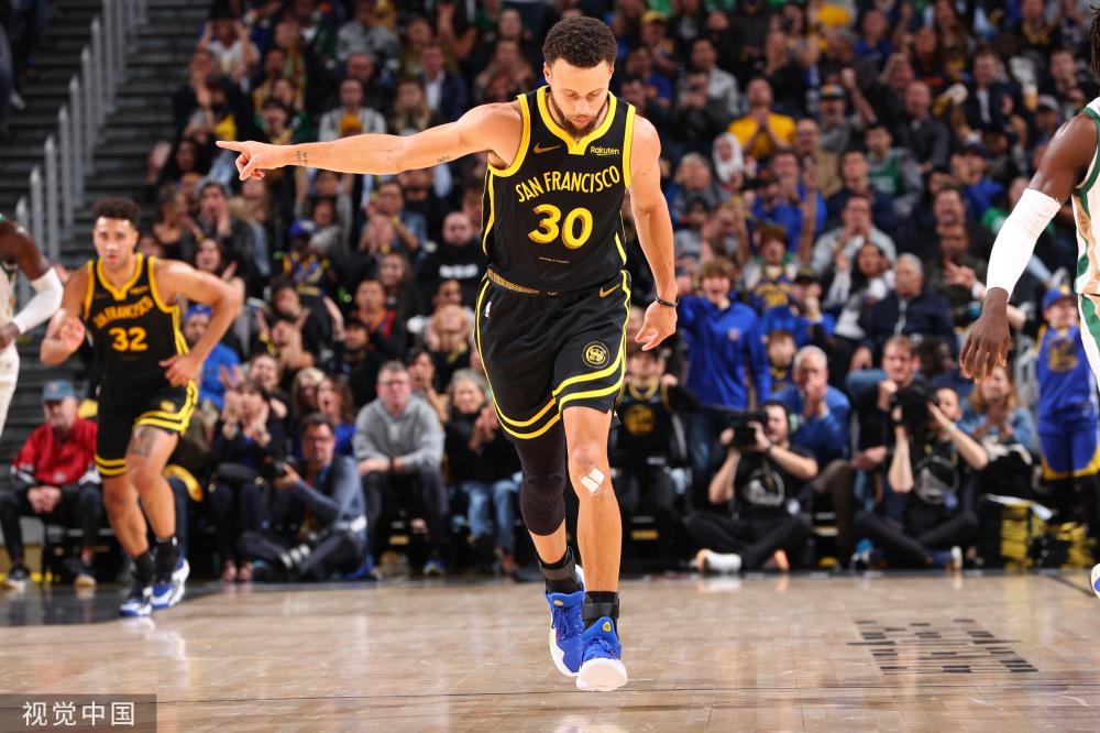 赛都承载着 赛都承载着