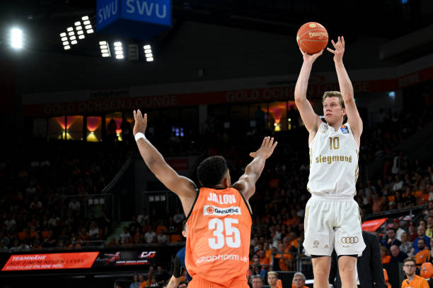 挥至关重要 挥至关重要